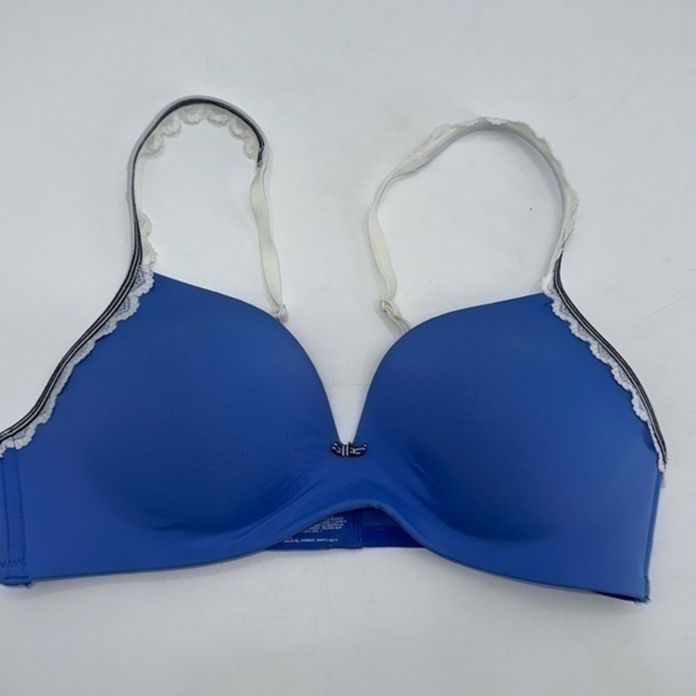 UEC GAP body blue lightly padded wireless bra size 34B